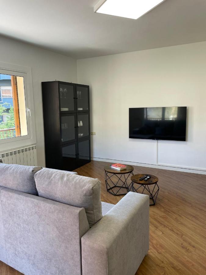 Apartamento Centrico En Berga - Alberga Luaran gambar