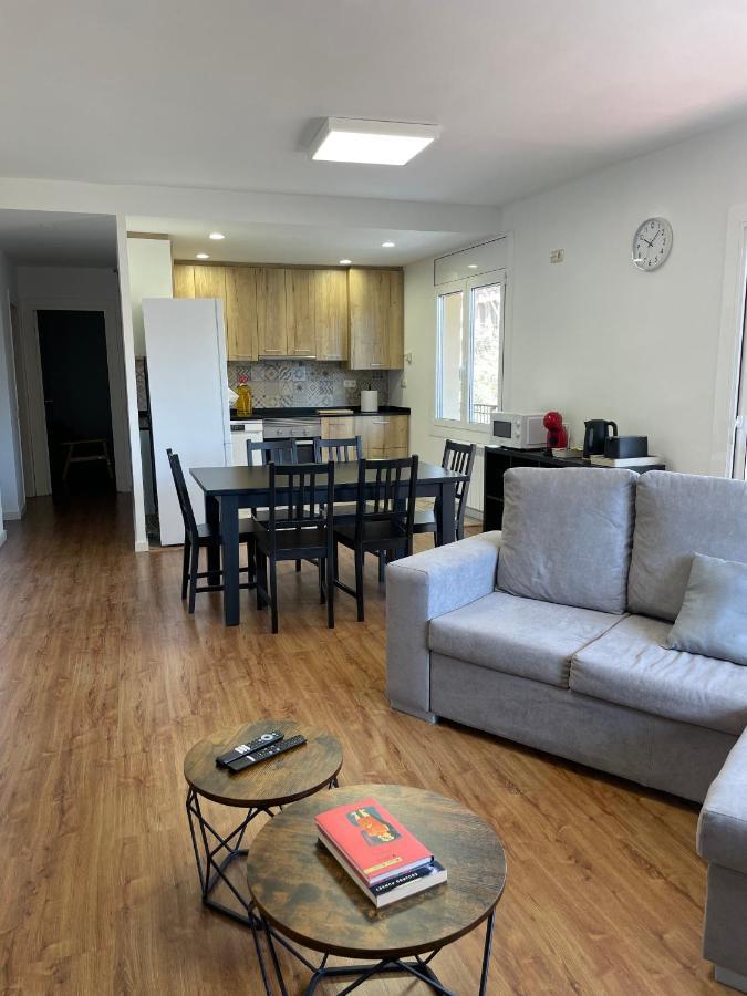 Apartamento Centrico En Berga - Alberga Luaran gambar