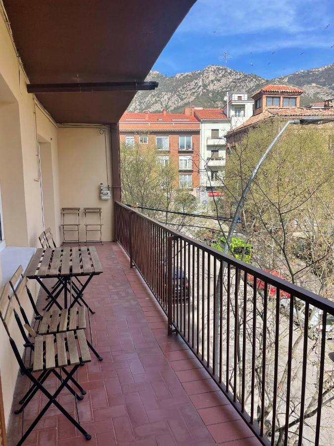 Apartamento Centrico En Berga - Alberga Luaran gambar