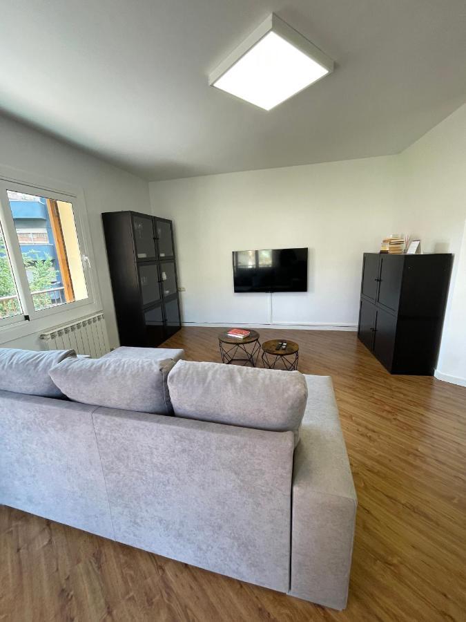 Apartamento Centrico En Berga - Alberga Luaran gambar